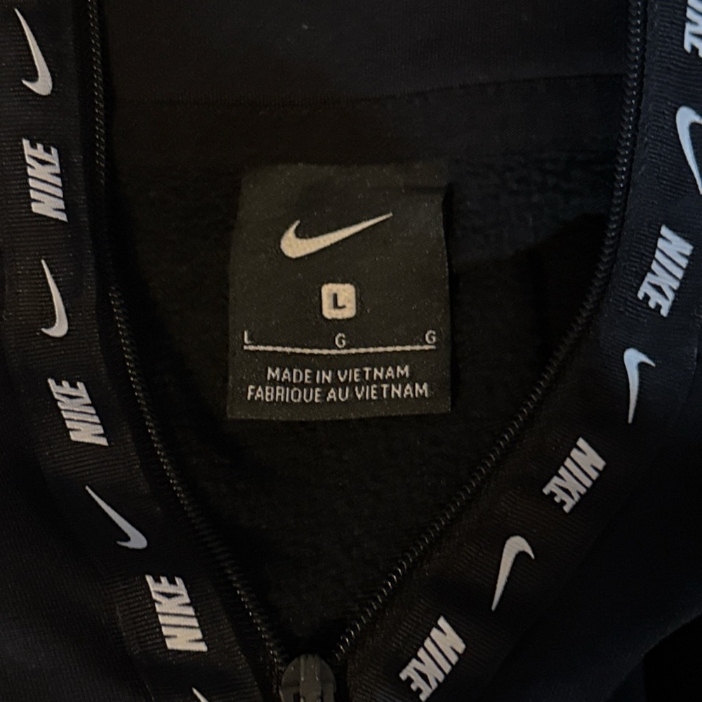 Nike Black Quarter-Zip Pullover Hoodie with Contrast Trim - Picture 2 of 2